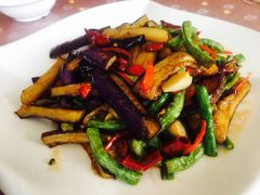 茄子炒豆角-爱晚亭(大东海广场店)