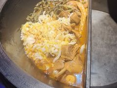 -鱼窝棚柴火铁锅炖(富山屯店)