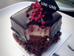 -UNI UNI(环亚凯瑟琳店)