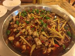 -兔行天下-鸿鹤鲜锅兔(中海国际店)