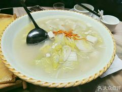白菜豆腐水-赵记煎饼卷大葱(泰山大街店)