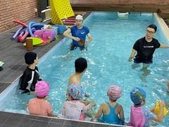 -IBOBI亲子游泳俱乐部(华侨城中心)