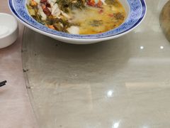 酸菜鱼-东江渔村(皇悦店)