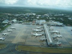 -班达拉奈克国际机场