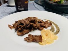 澳洲牛舌-一本魅·日式料理
