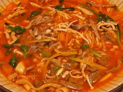 酸汤羊杂-丝路金桃·新疆菜(徐汇店)