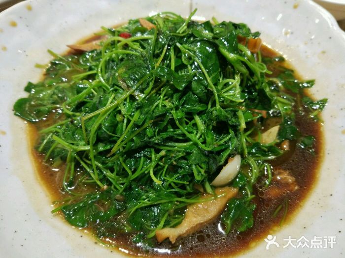 金花菜蚌肉