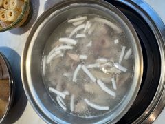 -喃喃椰·糟粕醋·椰子鸡火锅(七堡花园店)