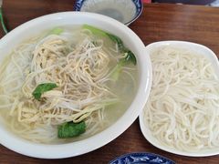 -金家小金碗云南过桥米线