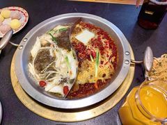 -沸炉重庆老火锅(军事博物馆店)