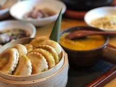 蟹粉花胶栗子饼-宁波柏悦酒店·钱湖渔港