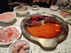 -红九格老火锅(三峡广场店)