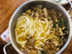 牛杂炖粉火锅-刘聋子粉馆(张家界总店)