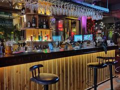 -拾光音乐餐酒吧(告庄星光夜市店)