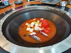 -老刘生态大鱼坊铁锅炖鱼(赛马场店)