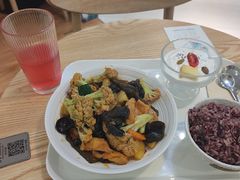 -轻蔬不用等·素食(江苏路店)