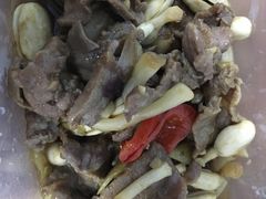 花生苗炒牛肉-老友客家王餐馆