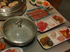-黑金·寻焰自助百汇·烤肉·火锅(中街店)