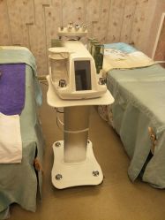 -悦芳庭美肤美体品牌集合店