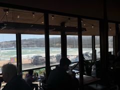 -12 Rocks Beach Bar Cafe