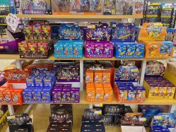 -卡通派潮品玩具折扣仓(青岛新城吾悦广场店)