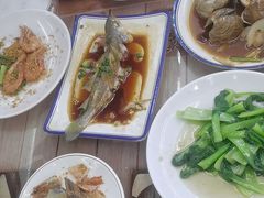 -鑫鸿达·海鲜闽菜热炒小馆(中山路店)