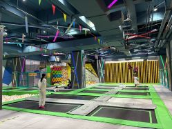 -反弹蹦床公园·亲子乐园·团建·派对(尚品奥莱店)