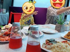 -亚洲国际大酒店·云顶阁旋转自助餐厅