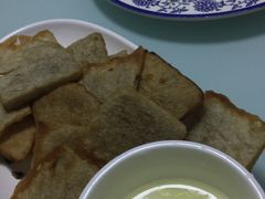 -生活本该如此北京小馆(周庄嘉园店)