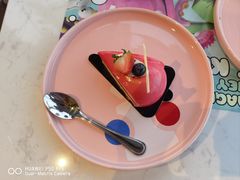 -水桶王国主题餐厅·聚会·生日派对·亲子活动·家庭套餐(亚龙湾希尔顿店)