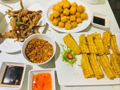 -肥仔文澳门猪骨煲(南京西路店)