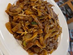 干炒牛河-甜蜜蜜港式茶餐厅(虹梅店)