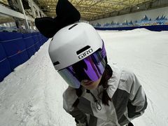 -乔波室内滑雪场