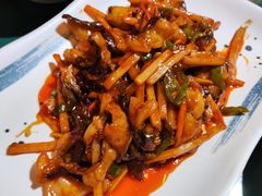 -南京金牛湖巨碗鱼头