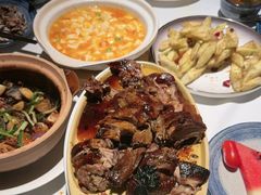 -八府香鸭·啫啫煲(华山路店)