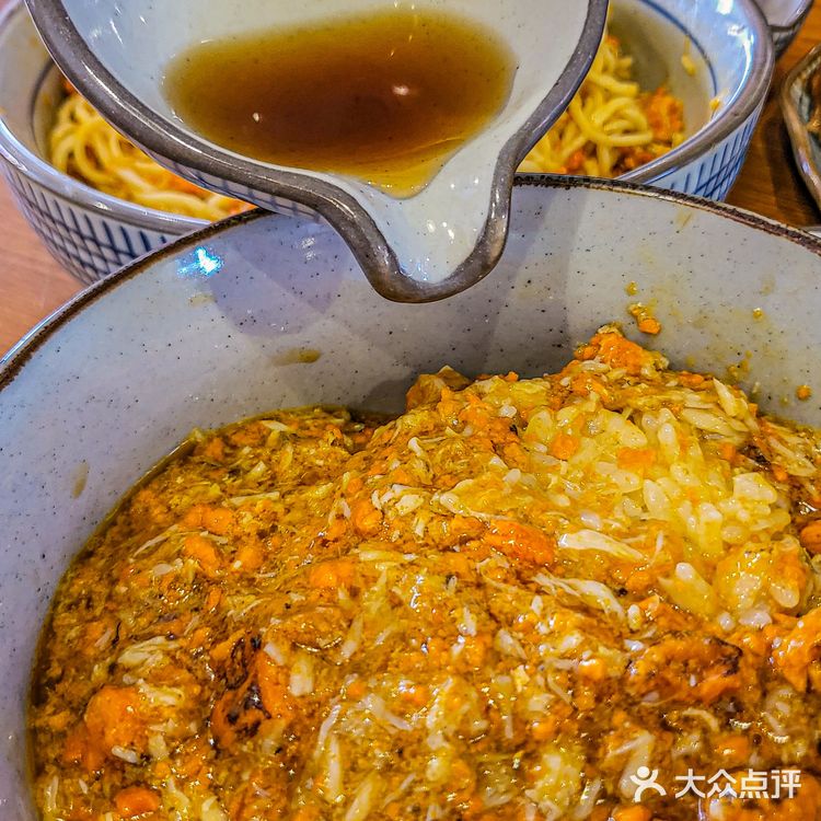 别再说济南没有好吃的蟹黄面了！快来吧❗
