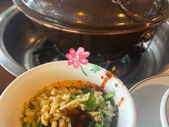 -岳记兴隆·青城腊排铜火锅(融创店)