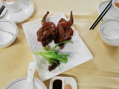 -鹏城人家海鲜酒家·23年老字号(较场尾店)