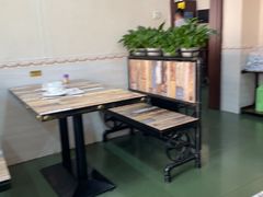 -南雄雄州土菜餐厅(粤北大厦店)