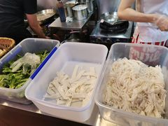 -白露塘杀猪粉(药王街店)