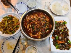 -金良酸菜鱼(宁海路总店)