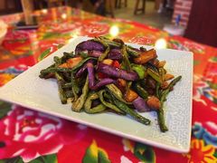 -闯关东东北农家菜(崂山石老人店)