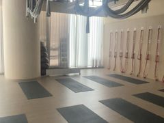 -乐刻瑜伽·普拉提·小瑜荚YogaPod(滨江银泰店)