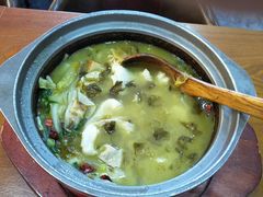 -周鱼小馆石锅酸菜鱼(活力汇店)