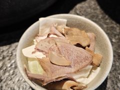 -三出山火锅(南京万象天地店)