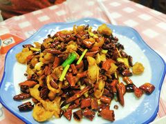 辣子肥肠-洪霞餐馆
