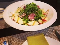 煎牛里脊有机蔬菜沙拉-BONAZZA 意大利餐厅