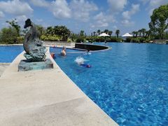 -上海滴水湖皇冠假日酒店