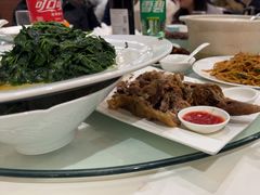 香酥鸭-梅龙镇酒家(南京西路总店)