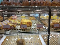 面包甜点陈列柜-BreadTalk面包新语·烘焙蛋糕(海岸城店)